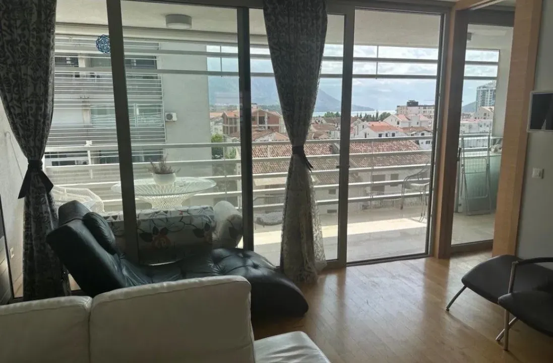 Prodaja, dvosoban stan, 85m², Rozino, Budva