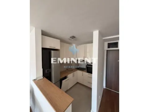 Izdavanje, dvosoban stan, 45m², Zemun Gornji Grad, Zemun Sve Podlokacije - image 4