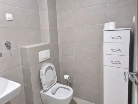 Prodaja, jednosoban stan, 44m², Pobrežje, Podgorica - image 14