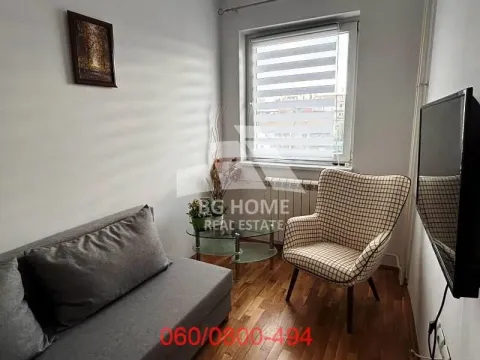 Izdavanje, dvosoban stan, 43m², Južni Bulevar, Vračar Sve Podlokacije - image 12