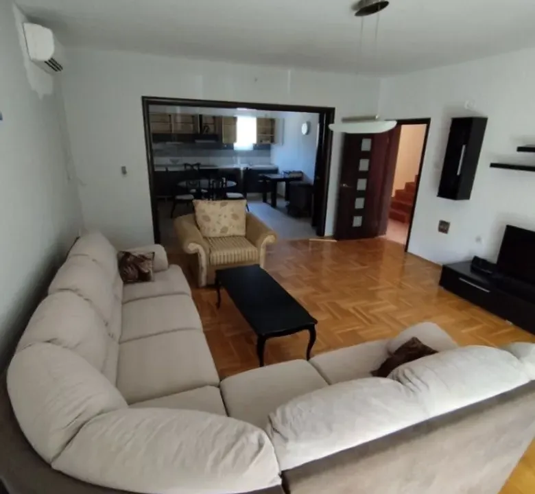 Rent, three bedroom apartment, 130m², Tološi, Podgorica