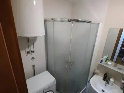 Sale, one bedroom apartment, 45m², Stari Aerodrom, Podgorica - image 7