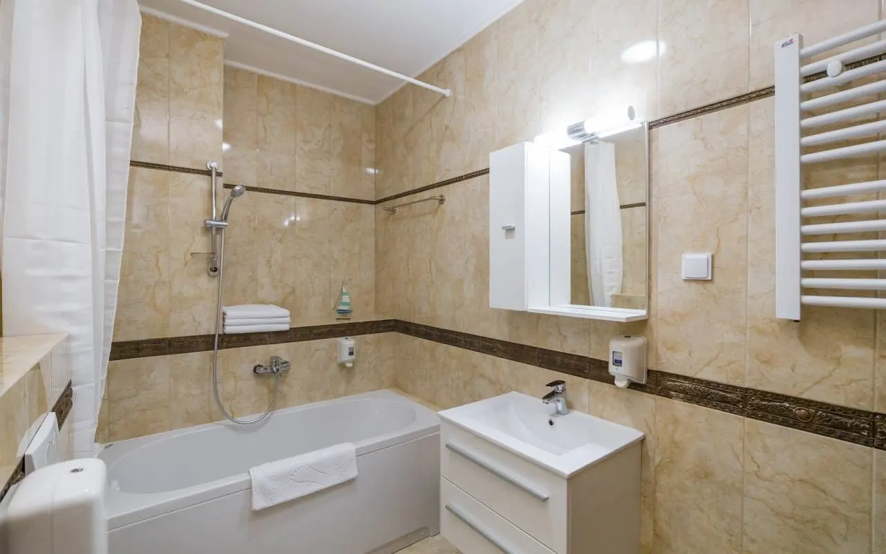 Prodaja, trosoban stan, 107m², Bečići, Budva