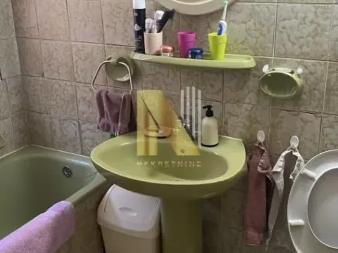 Sale, house, 256m², Banatić, Novi Sad Sve Podlokacije - image 11