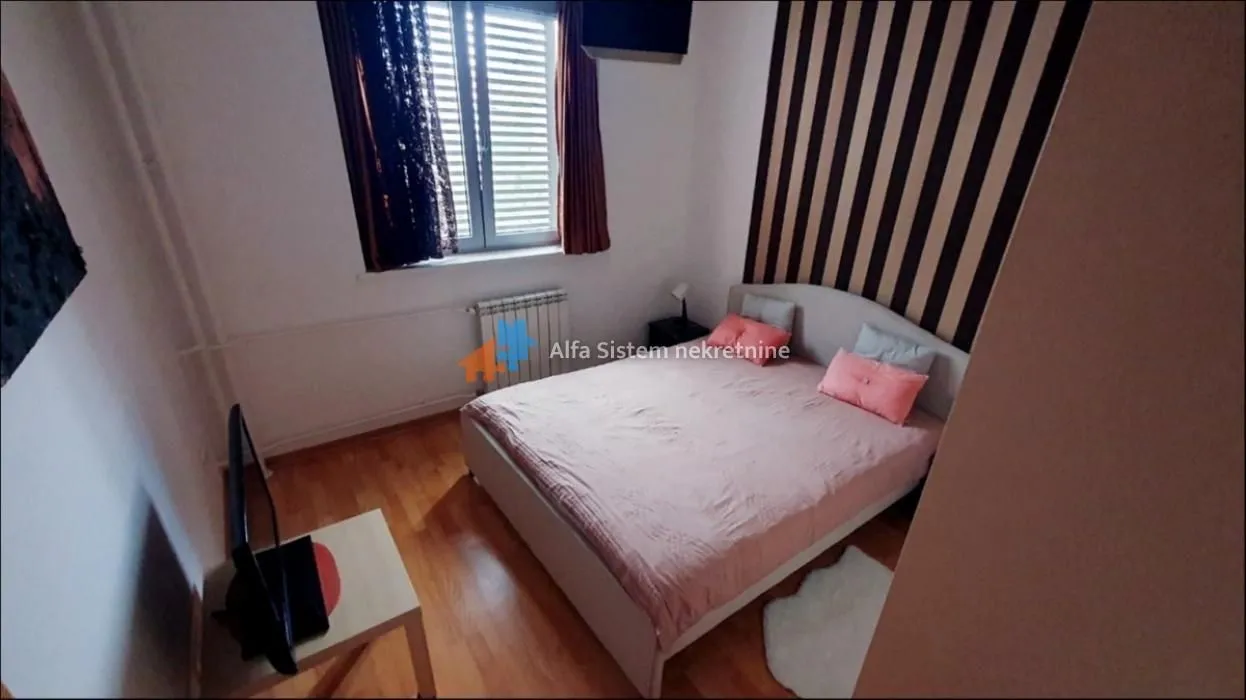 Rent, two bedroom apartment, 50m², Stari Grad, Beograd