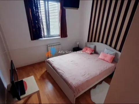 Rent, two bedroom apartment, 50m², Stari Grad, Beograd - image 9