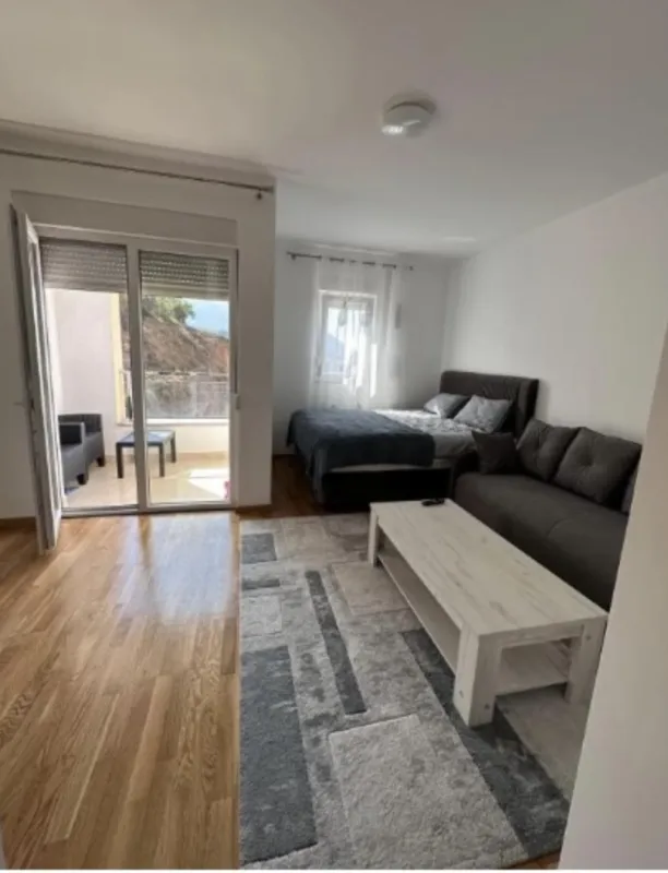 Rent, one bedroom apartment, 32m², Bečići, Budva