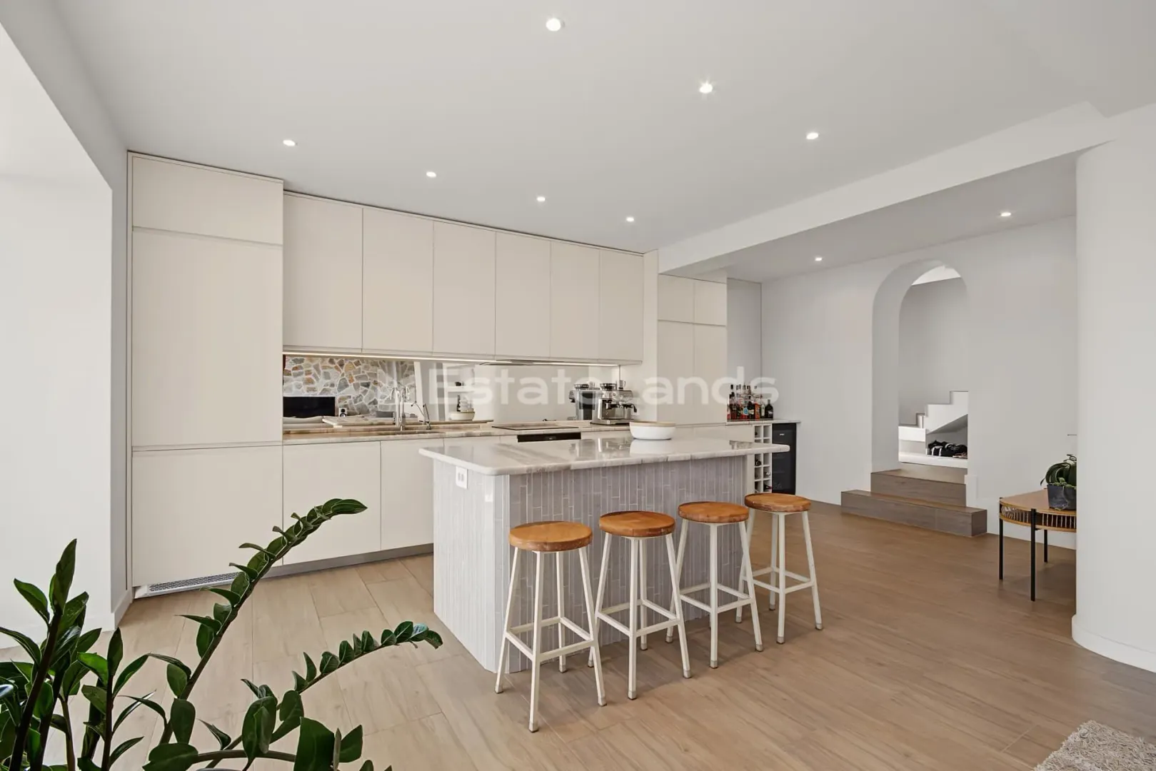 Prodaja, kuća, 220m², Tripovići, Tivat