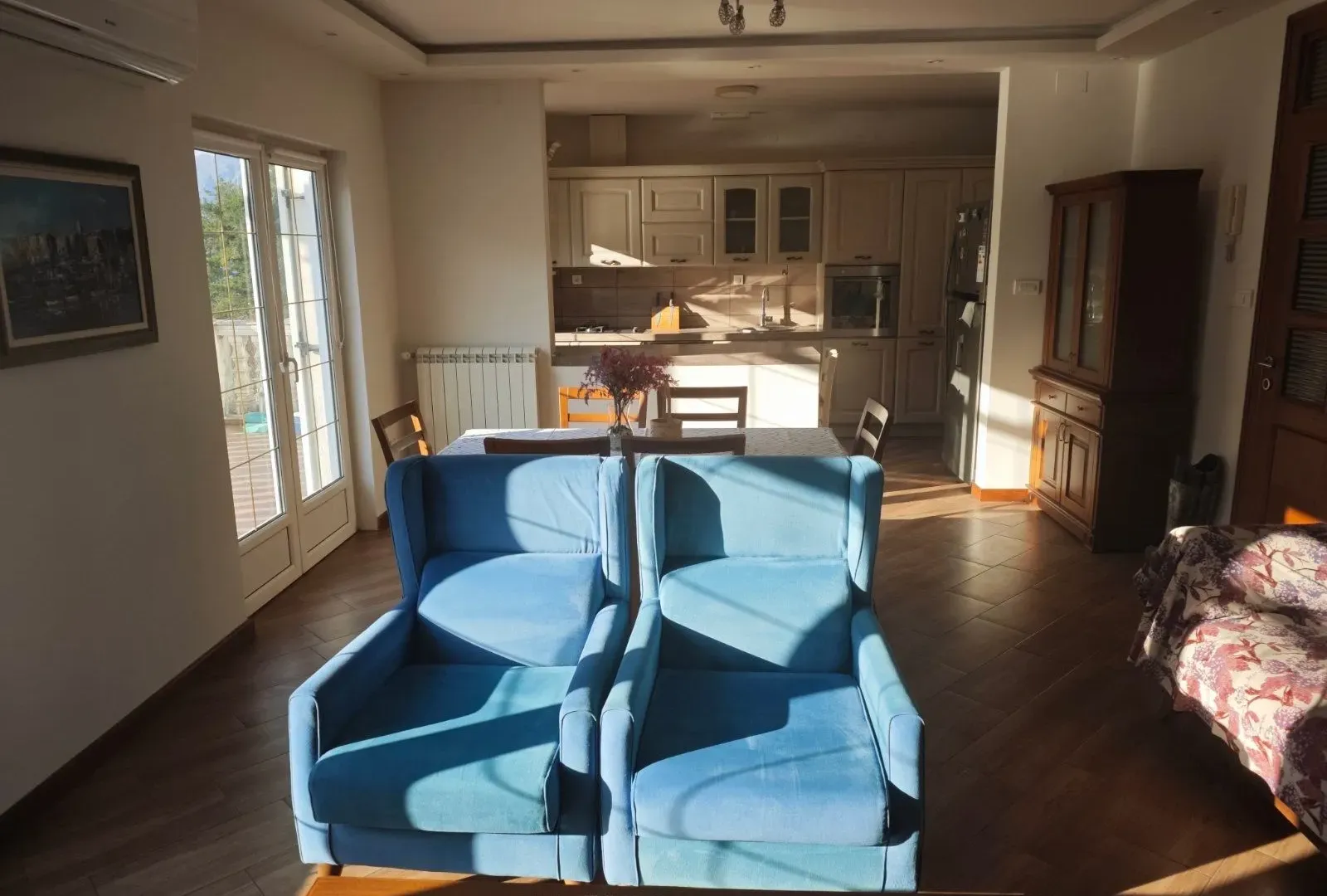 Rent, three bedroom apartment, 130m², Dobrota, Kotor