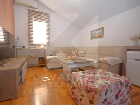 Rent, one bedroom apartment, 43m², Ibričevina, Podgorica - image 1
