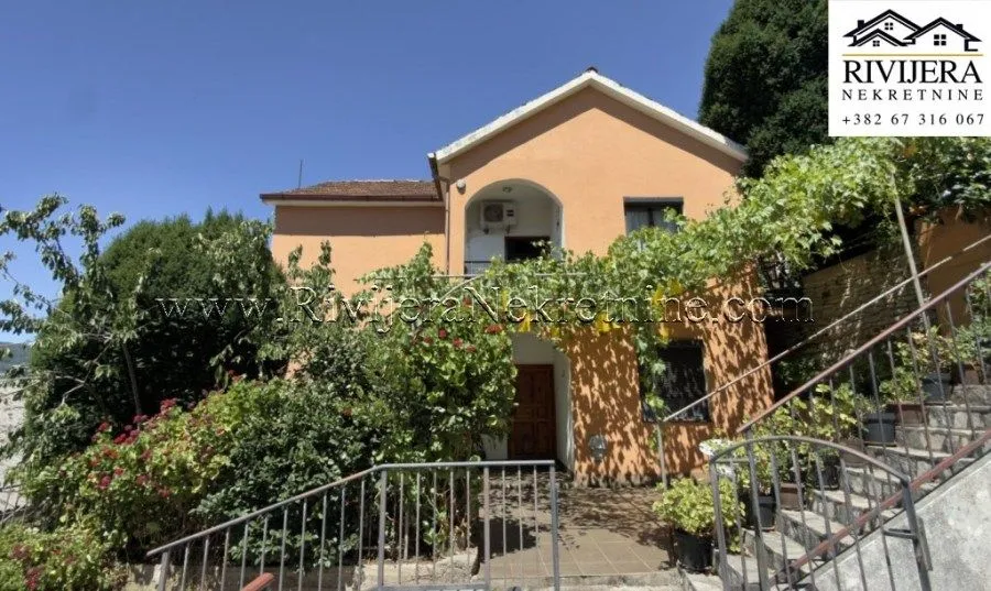 Prodaja, kuća, 150m², Centar, Herceg Novi