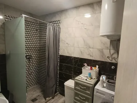 Izdavanje, jednosoban stan, 36m², Seljanovo, Tivat - image 6