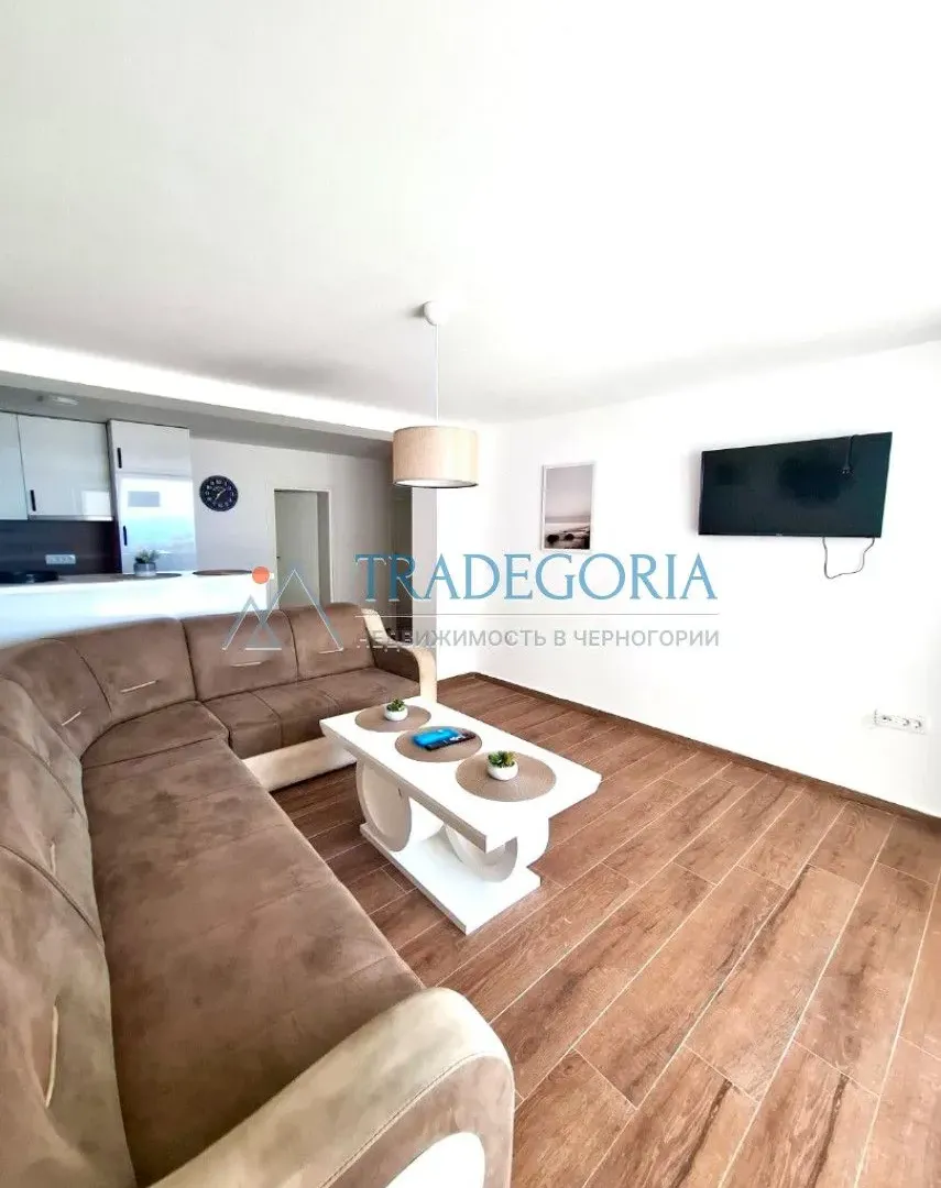 Prodaja, jednosoban stan, 54m², Dobra Voda, Bar