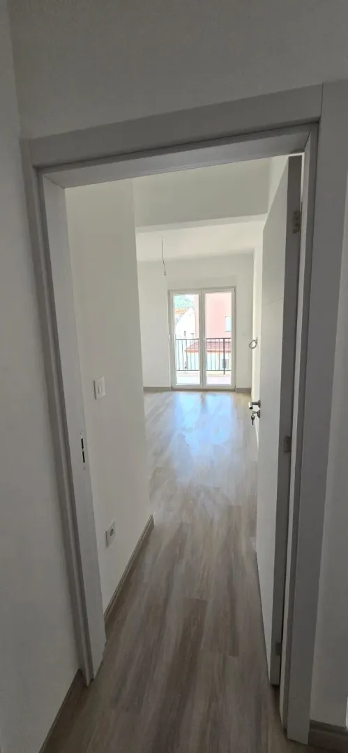 Prodaja, jednosoban stan, 56m², Lazi, Budva