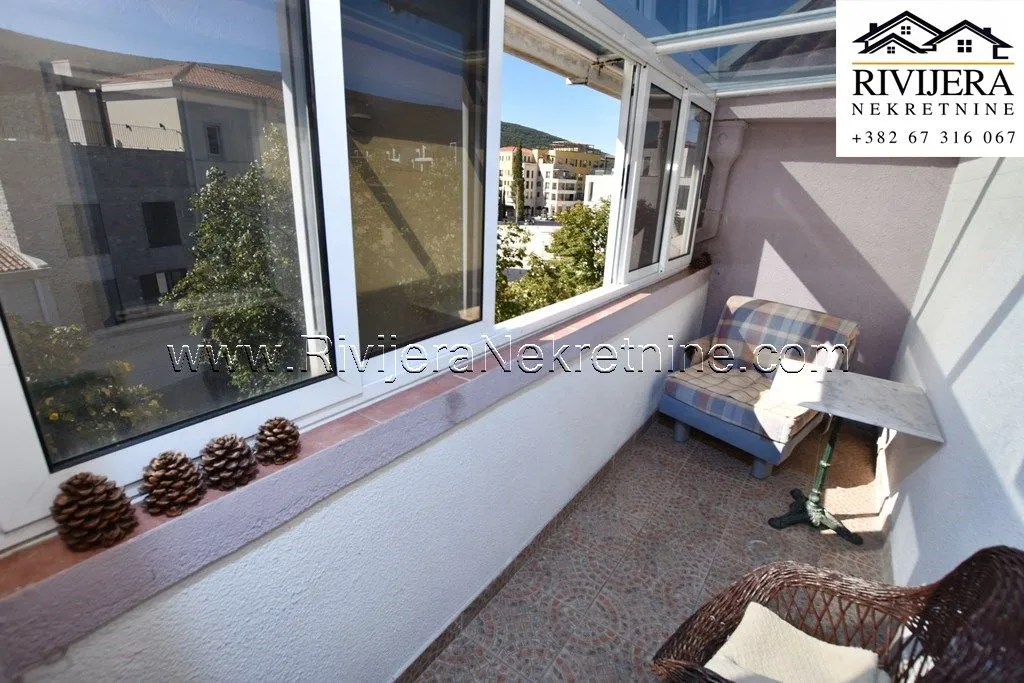 Prodaja, dvosoban stan, 70m², Đenovići, Herceg Novi