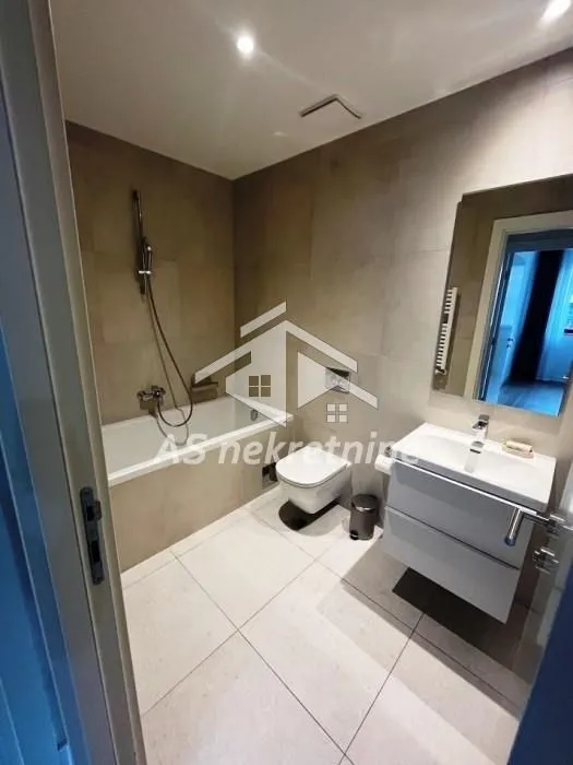 Rent, three bedroom apartment, 79m², Savski Venac, Beograd