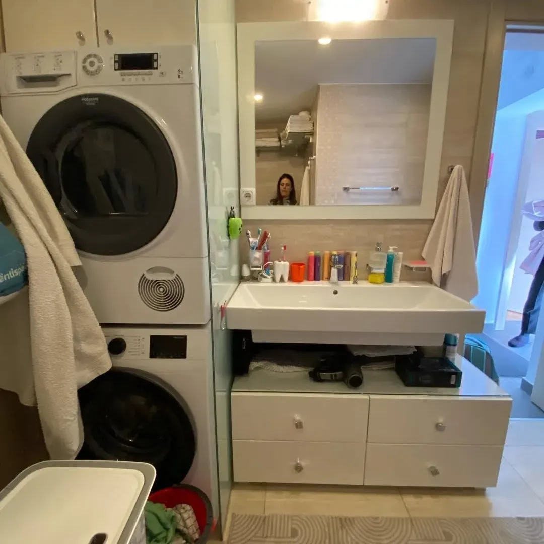 Izdavanje, trosoban stan, 120m², Centar, Podgorica