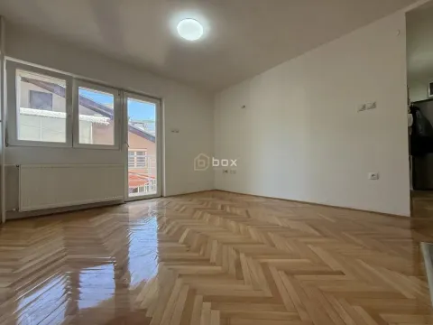 Prodaja, jednosoban stan, 38m², Dom zdravlja, Niš - image 4