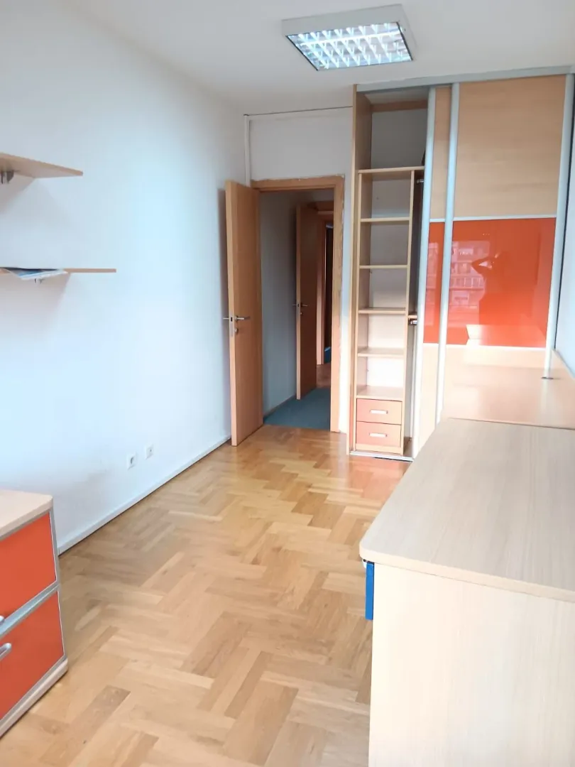 Rent, office space, 100m², Preko Morače, Podgorica