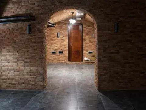 Rent, office space, 275m², Stari grad, Novi Sad - image 5