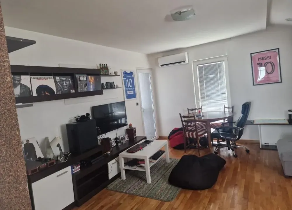 Izdavanje, trosoban stan, 70m², Vidikovački venac, Rakovica