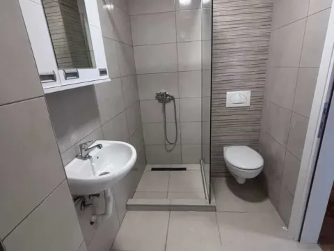 Izdavanje, stan, 46m², Zagorič, Podgorica - image 7