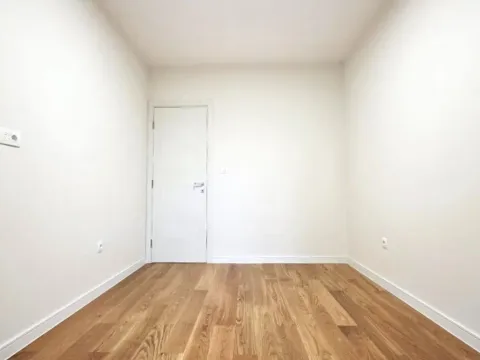 Rent, office space, 49m², Central Point, Podgorica - image 5