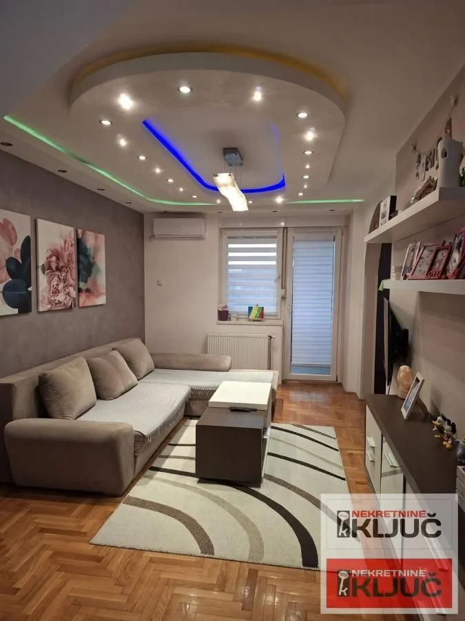 Prodaja, trosoban stan, 70m², Nova Detelinara, Novi Sad Sve Podlokacije