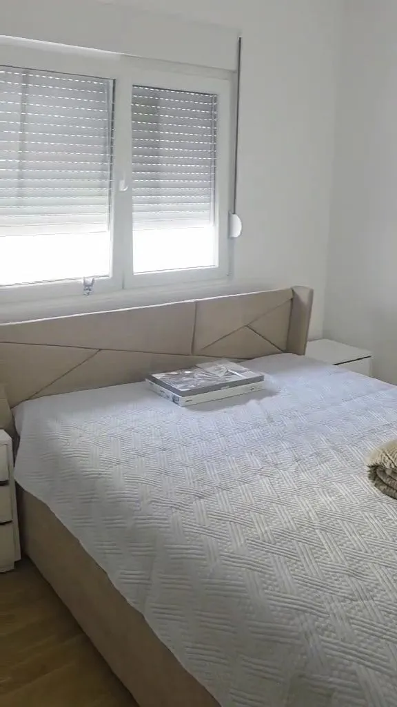 Izdavanje, četvorosoban stan, 74m², Blok 9, Podgorica