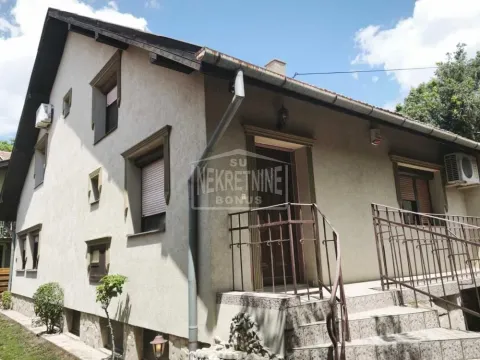 Prodaja, kuća, 190m², Novo Selo, Subotica - image 1