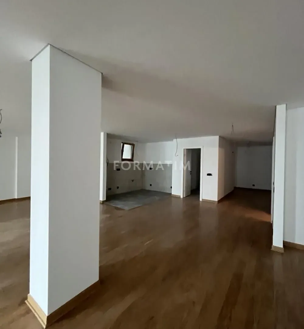 Prodaja, četvorosoban stan, 261m², Vračar Hram, Vračar Sve Podlokacije