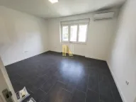 Izdavanje, trosoban stan, 68m², Veternik, Novi Sad Sve Podlokacije