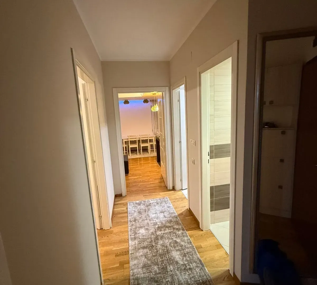 Izdavanje, dvosoban stan, 70m², City Kvart, Podgorica