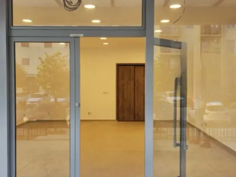 Izdavanje, poslovni prostor, 46m², Zabjelo, Podgorica - image 7