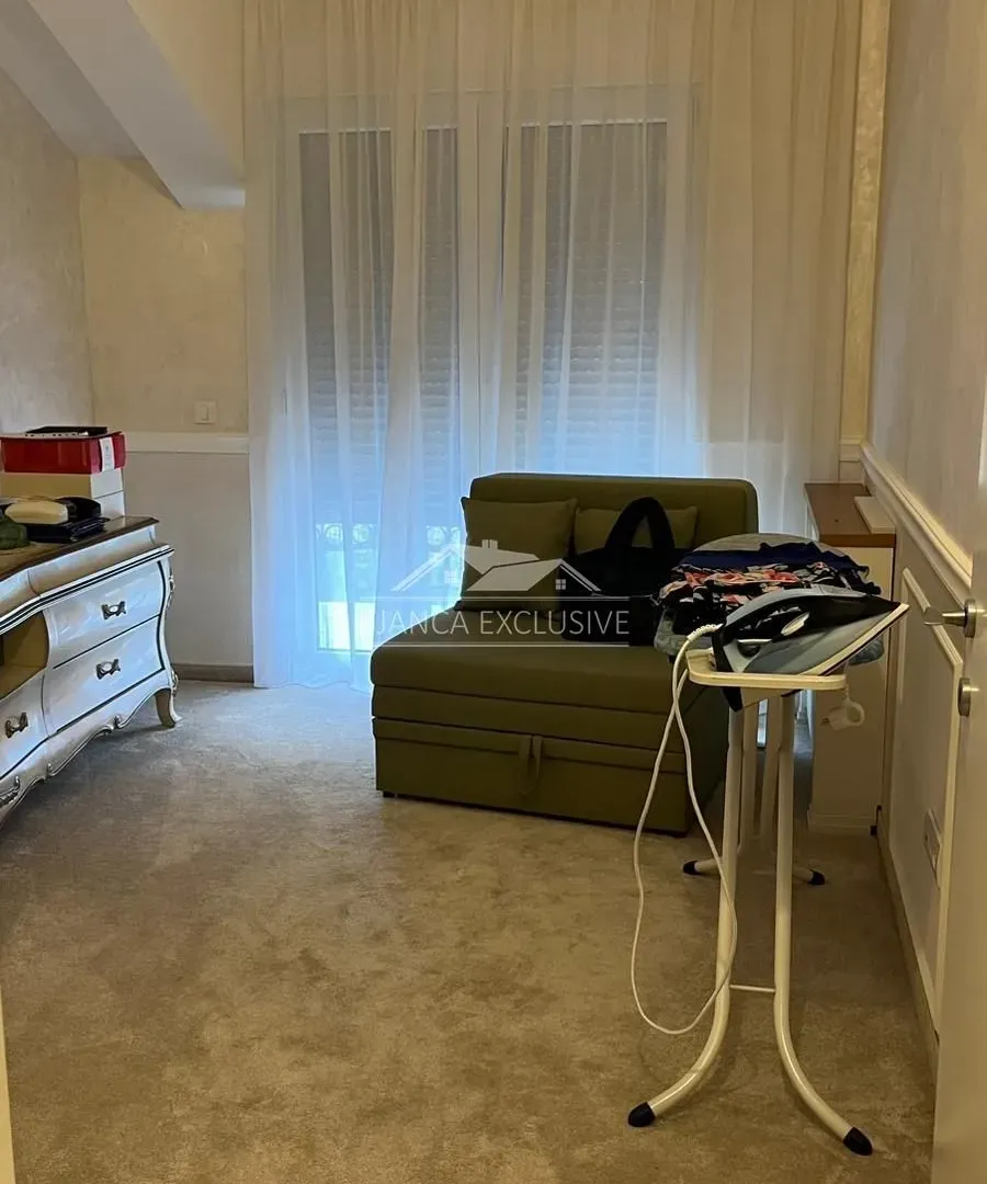 Prodaja, stan, 231m², Savski Venac, Beograd