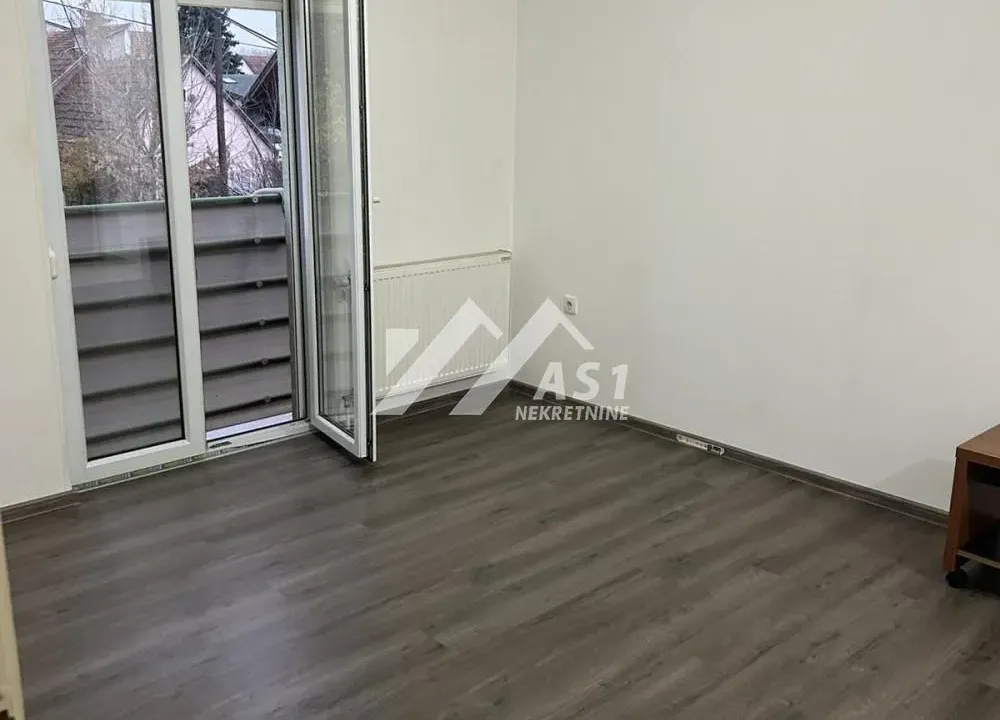 Prodaja, jednosoban stan, 36m², Bulevar patrijarha Pavla, Novi Sad Sve Podlokacije