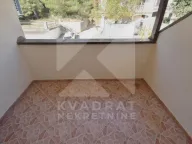 Izdavanje, kuća, 300m², Gorica C, Podgorica - image 35