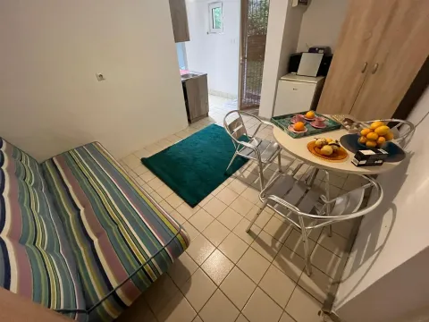 Izdavanje, jednosoban stan, 42m², Budva, Crna Gora - image 5