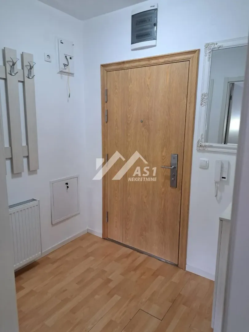 Izdavanje, jednosoban stan, 41m², Detelinara, Novi Sad Sve Podlokacije