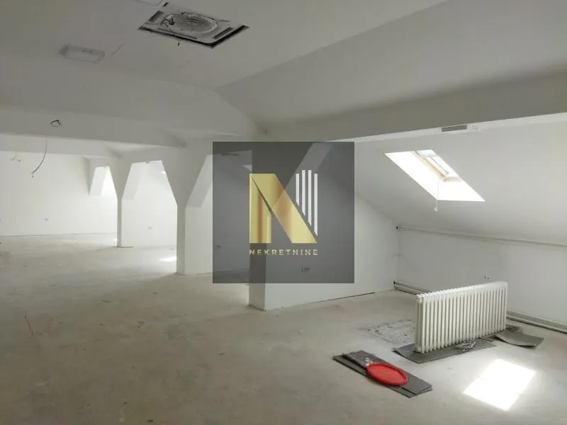 Rent, office space, 449m², Centar, Novi Sad