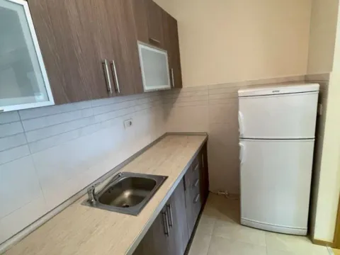 Izdavanje, jednosoban stan, 45m², Centar, Bar - image 9