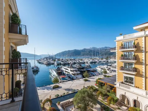Sale, three bedroom apartment, 252m², Porto Montenegro, Tivat - image 15
