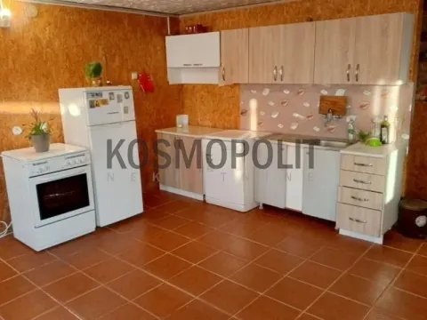 Prodaja, kuća, 172m², Zemun Ugrinovci, Zemun Sve Podlokacije - image 9