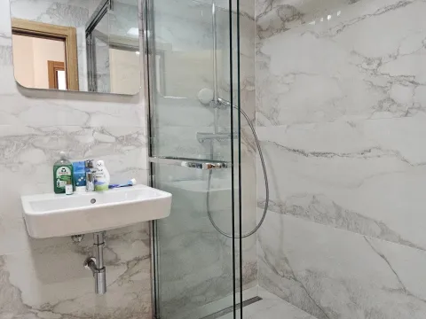 Prodaja, jednosoban stan, 45m², City Kvart, Podgorica - image 8