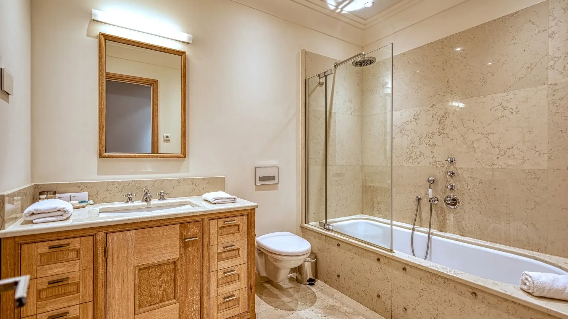 Sale, two bedroom apartment, 138m², Porto Montenegro, Tivat
