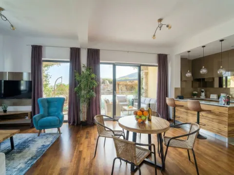 Sale, three bedroom apartment, 83m², Bečići, Budva - image 3