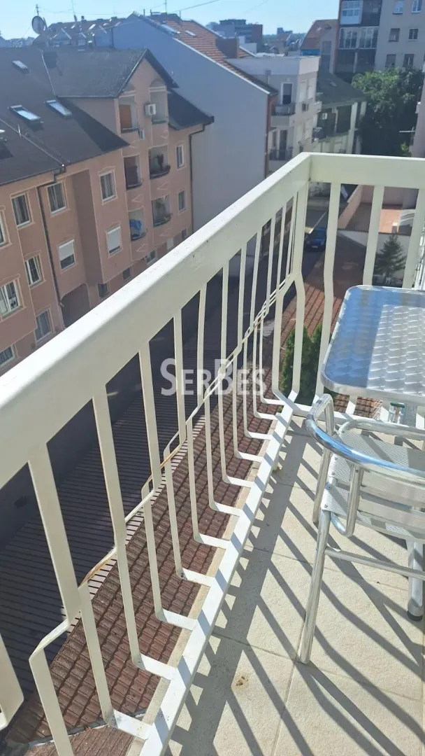 Izdavanje, jednosoban stan, 34m², Sajam, Novi Sad Sve Podlokacije