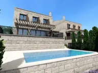 Prodaja, kuća, 363m², Bečići, Budva - image 1