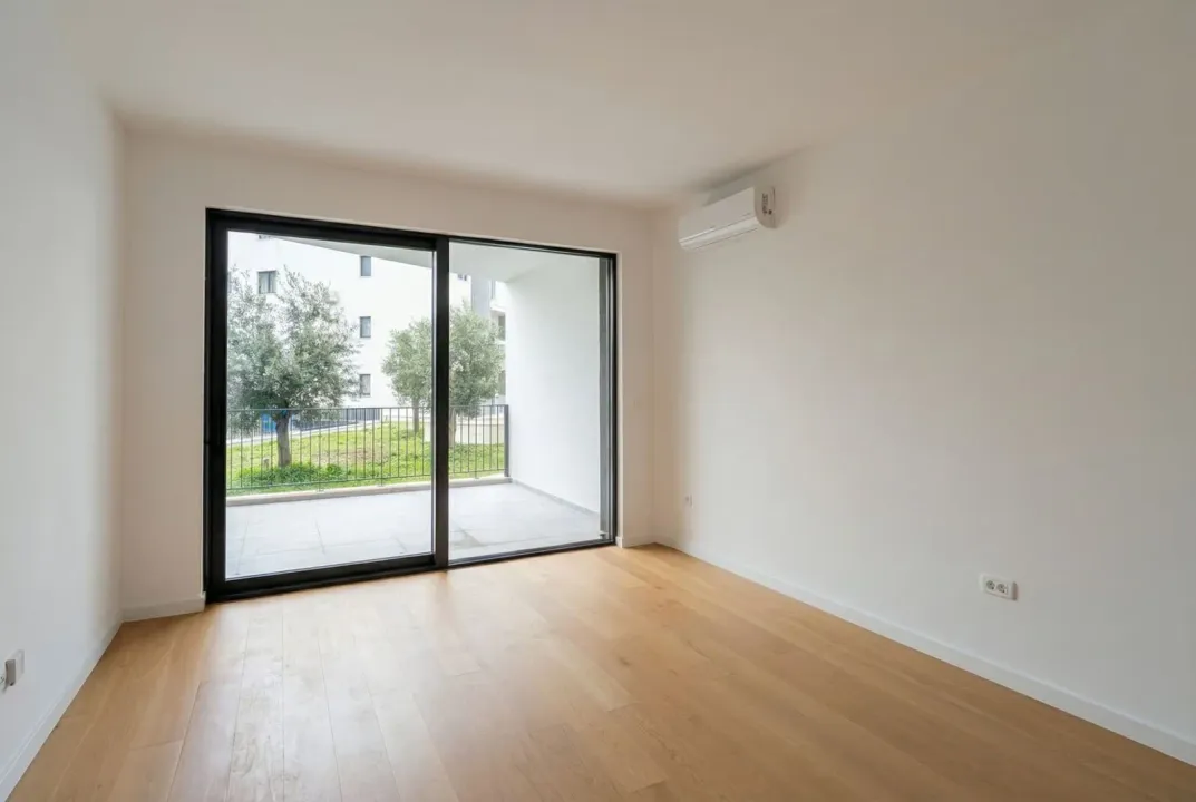 Sale, two bedroom apartment, 59m², Bečići, Budva