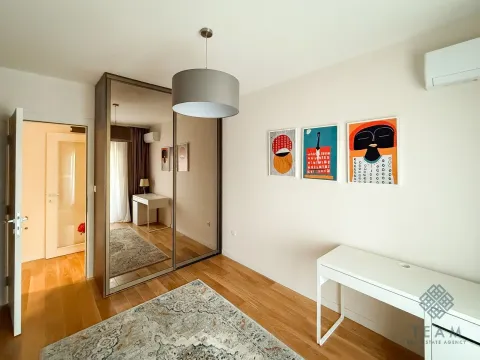 Izdavanje, dvosoban stan, 74m², Central Point, Podgorica - image 8